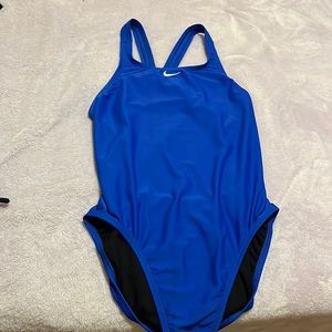 Nike One Piece Swimsuit- Women’s 10